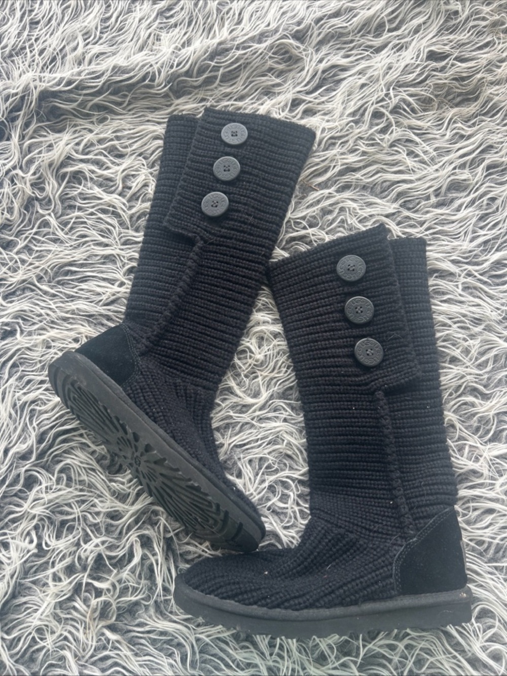 Knitted Black UGG boots Size USA 6. Good used condition.